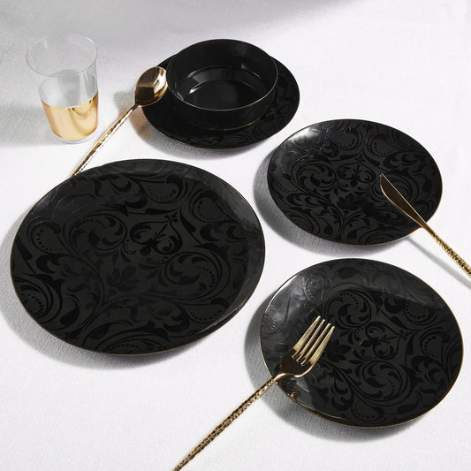 Round Black and Gold Baroque Pattern Plastic Plates 7.25 Dinner Plate | 20 Pack